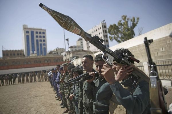 ميليشيا الحوثي تفرض أنشطتها الطائفية وتحول بعض الاتحادات والأندية لمعتقلات ومراكز تدريب