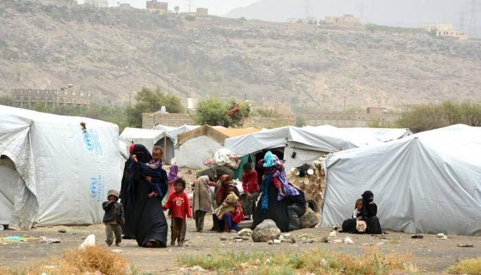 الحرب الحوثية تُجبر الأسر على النزوح وارتفاع الإيجارات تهدد آلاف النازحين بالطرد من منازلهم