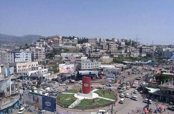 مسلح حوثي يقتل معالج شعبي في إب رفض علاج والده 