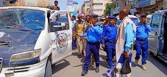 مواطنون وسائقون ل: " المنتصف نت ":  الخطة المرورية في تعز أثبتت فشلها..و إدارة السير المستفيد الوحيد منها 