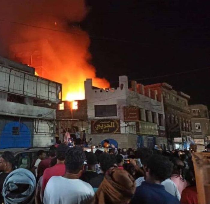 حريق في مخبازة الصوفي بكريتر