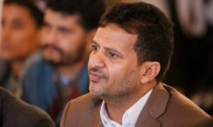 حسين العزي يكشف عن سلوكه العنيف وتورطه في الاعتداء على الصحفي الصمدي