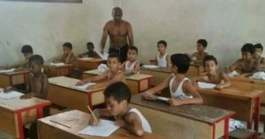 طلاب مدارس عدن يشكون شدة الحرارة ويطالبون بطاقة شمسية