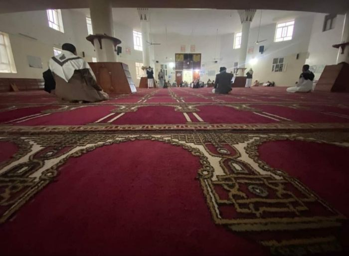 الحوثي حول المساجد من العبادة إلى وسيلة لتحقيق أجندته السياسية والطائفية