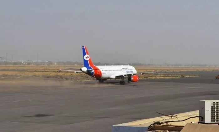 مفاوضات لتحويل طائرة اليمنية "المهجورة" إلى مطعم سياحي في ساحل أبين