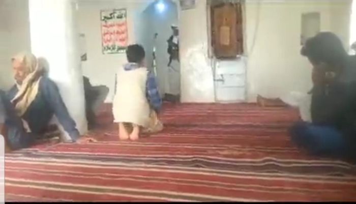 عزوف المصلين عن حضور خطبة الجمعة في ذمار رفضًا للخطباء السلاليين