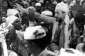 الإماميون ينفقون المليارات على نكبة اليمن ويستبدلون علم الجمهورية بالرايات الخضراء