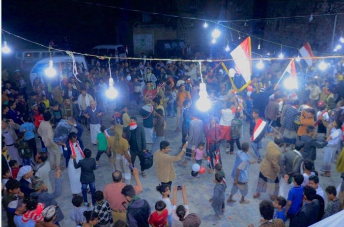 ابتزاز اهالي المعتقلين..عصابة الحوثي تطلب تعهدات واموال فدية للافراج عن المحتفلين بثورة 26 سبتمبر