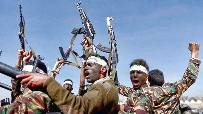 تدخلات حكومة الانقلاب بالبرلمان الموالي للحوثي تاكيد على خضوعهما لسلطة مشرفي زعيم الإرهاب