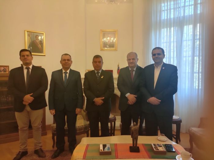 سفير فنزويلا يستقبل وفد "الإعلاميين الأفروآسيوي"