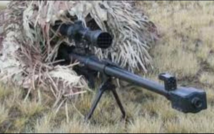 إصابة مواطنة برصاص قناص عصابة الحوثي غرب مدينة تعز