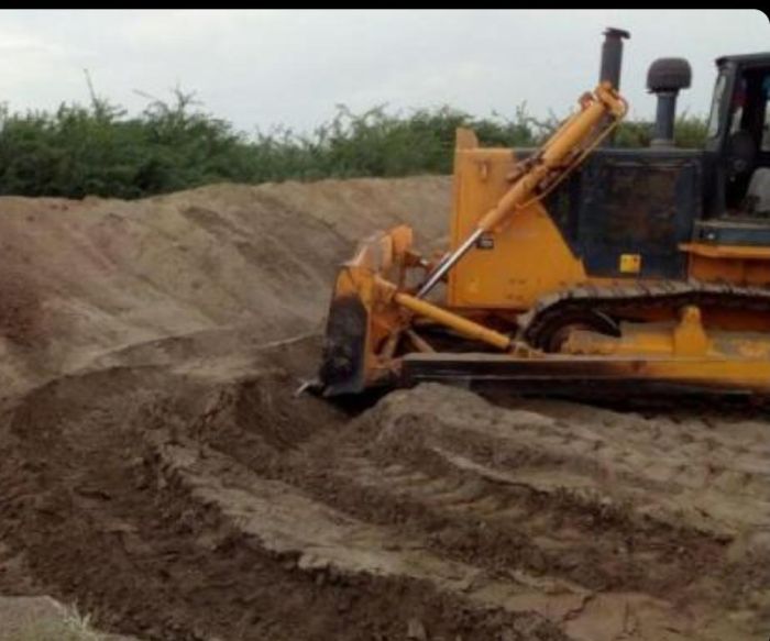 عصابات حوثية تستولي على أراضي أبناء تهامة وتعرضها للبيع و معسكرات تدريب