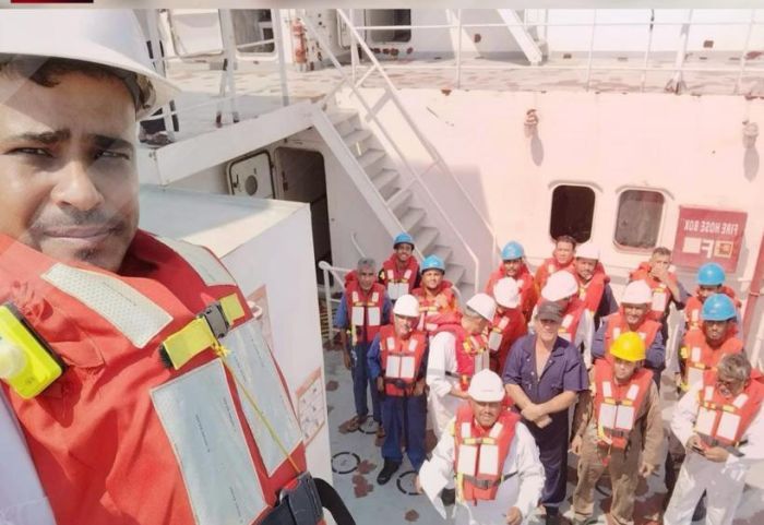 محكمة إيرانية تحبس بحارين يمنيين وتغرمهما بمبلغ 15 مليون دولار