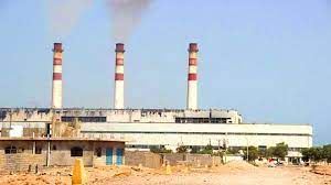منع دخول شاحنات النفط إلى عدن  يهدد بتوقف محطة كهرباء بترومسيلة