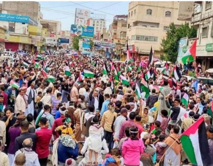 تظاهرات حاشدة في تعز ومأرب والضالع ضد المجازر الإسرائيلية بحق  الشعب الفلسطيني بغزة