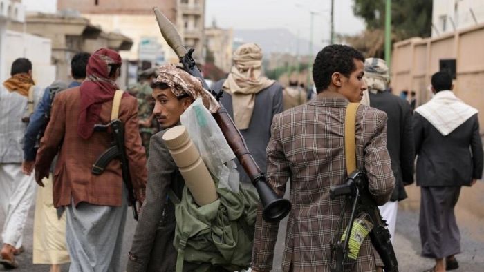 عصابة الحوثي تعتقل شيخًا سلفيًا رفض إغلاق المسجد بمدينة المحويت