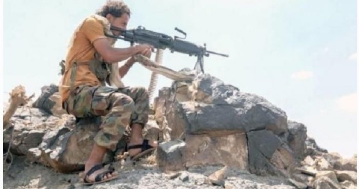 القوات الحكومية تحبط محاولة تسلل حوثية في غرب مدينة تعز 