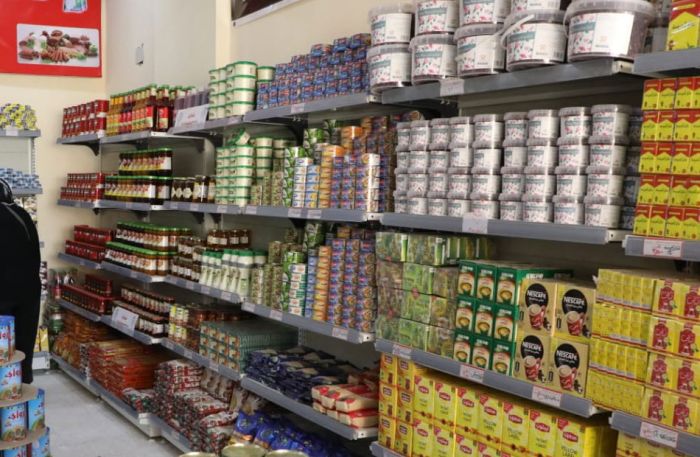 مع عجز الحكومة عن السيطرة على أسعار الصرف .. الغلاء والتضخم يتجهان للقضاء على حياة سكان المناطق المحررة