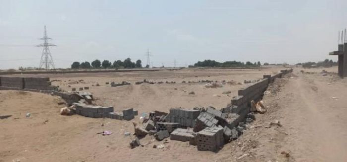 تَعرُّض أراضي الدولة في لحج للاعتداء من قِبل نافذين