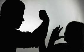 "تعنيف" طفلة حتى الموت بصنعاء لإحراق قلب أمها المطلقة
