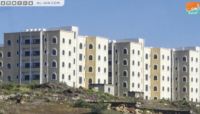 عصابة الحوثي تتعنت المسافرين بنقطة الحوبان