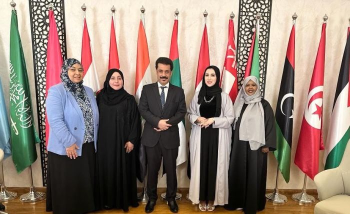 الشيخة البازية بنت نهيان تزور مقر هيئة المراة العربية