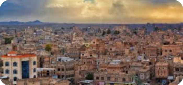 مستشفى بذمار يحتحز جثة معلم .. وناشطون يحمّلون عصابة الحوثي المسؤولية