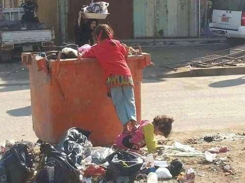 طفلة تفقد حياتها بحثًا عن لقمة تسد رمقها بصندوق قمامة