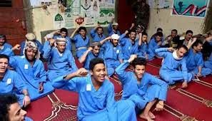 استهدفت نزلاء سجن الأحداث في المحافظة .. مليشيات الحوثي تبدأ حملة تجنيد جديدة في حجة