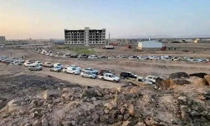 أزمة خانقة في المشتقات النفطية بمحافظة مأرب لأول مرة منذ سنوات