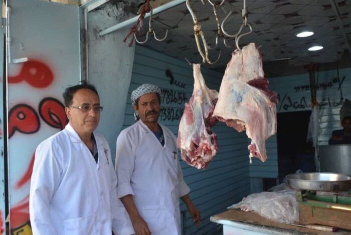 إب: عصابة الحوثي تعاقب صاحب محل لخفضه أسعار اللحوم
