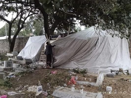 أوقاف الحوثي بإب يؤجر مقبرة الغفران للباعة المتجولين