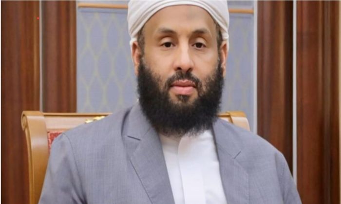 وزير الأوقاف : الحوثيون    يستهدفون كتاب الله في تفريغ محتواه باتخاذ زعيمهم قرينًا للقرآن