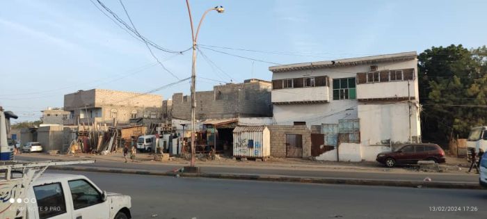 حارة الشيخ الدويل .. مبانٍ من حجر الياجور وخزف النخيل