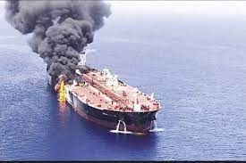 كذّبوا رواية الحوثيين بغرقها :  مالكو سفينة " روبيمار " يدرسون خيار سحبها من مكان الحادث  