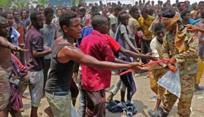 تقطعت بهم السبل ووقعوا "فريسة" لعصابته ..  مهمشون يمنيون وأفارقة وقود الحوثي في جبهات القتال