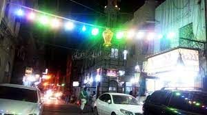 استقبال رمضان في عدن .. زينة وخيام رمضانية .. استعدادات ممزوجة بالحنين إلى الدولة في ظل صراع الحياة والموت 