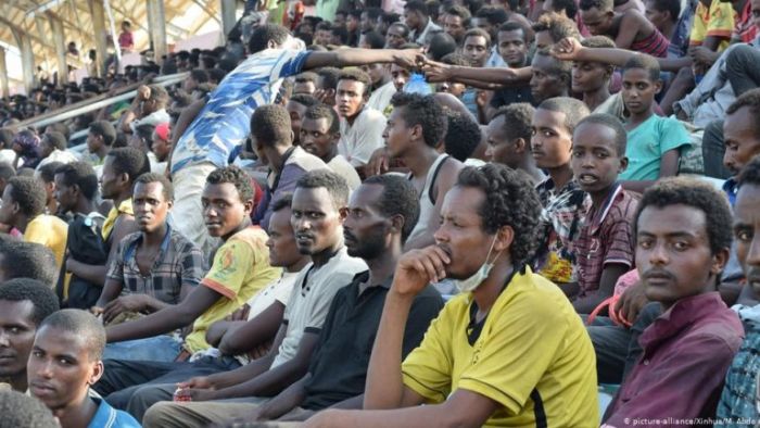 الهجرة الدولية تعيد 1600 مهاجر أفريقي من اليمن بشكل طوعي