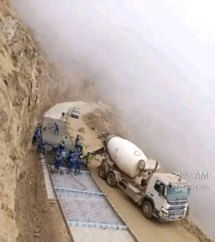 صبأت خرسانية لطريق هيجة العبد