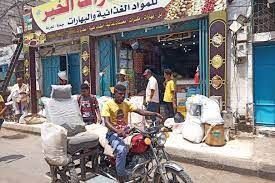 رمضان في عدن هذا العام.. أزمة خدمات وأسواق خالية ومساجد بدون ضوابط 