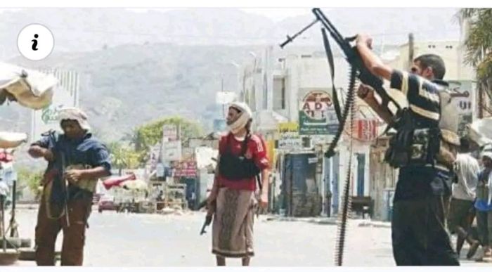 تعز. عصابة مسلحة تسطو على أرضية لأحد رجال الأعمال بالمحافظة