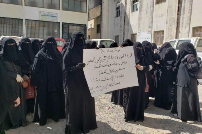 فيما تحرم المعلمين من رواتبهم ..  عصابة الحوثي تتبرع بمخصصات التعليم  لصالح أنشطتها الطائفية