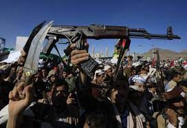 "المطهر حراميها".. وزارة الصناعة والتجارة الحوثية  .. تقرصن  العلامات والوكالات التجارية من أصحابها والقضاء مكبل بقيود الحوثي