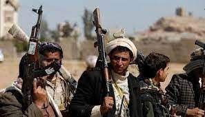 عصابة الحوثي تدمر محلات تجارية لمواطنين في الحديدة