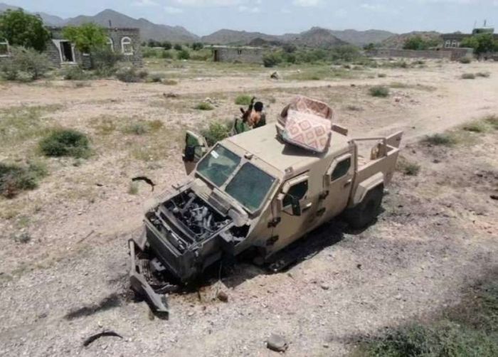 إصابة جنود بانفجار عبوة ناسفة بطقم في أبين