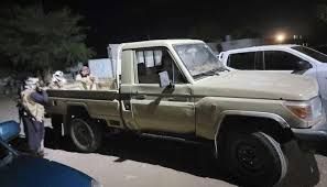 لحج .. القبض على  عصابة سرقة طقم عسكري