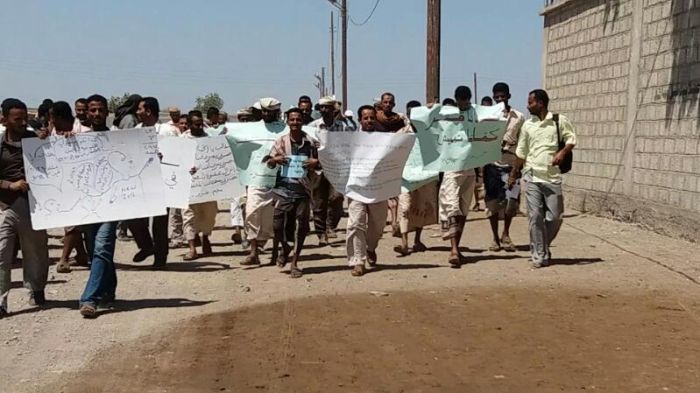 عاملو الخدمات الاجتماعية بخرز- لحج : منشورات الإساءة لمحافظ لحج لا صلة لنا بها وتمثل صاحبها