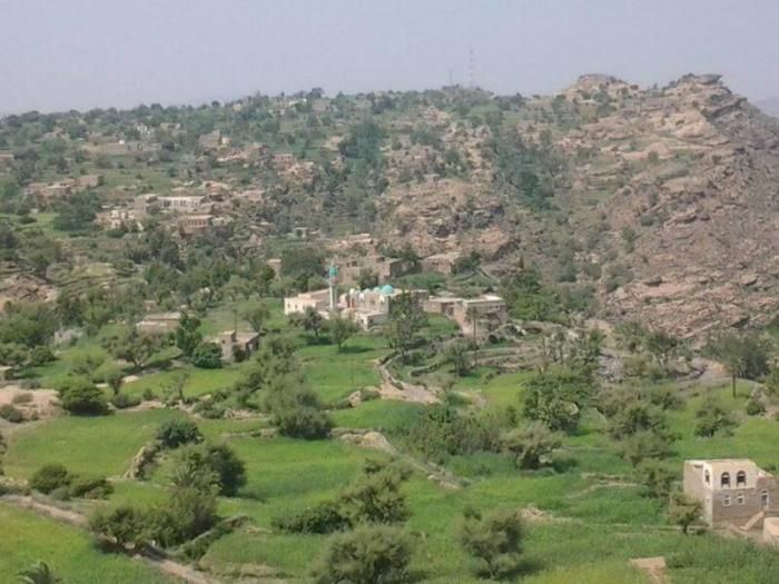 شبيهة بما تمارسه الحوثية .. جماعة الاخوان تفرض جبايات شهرية على أهالي "حمير" تعز