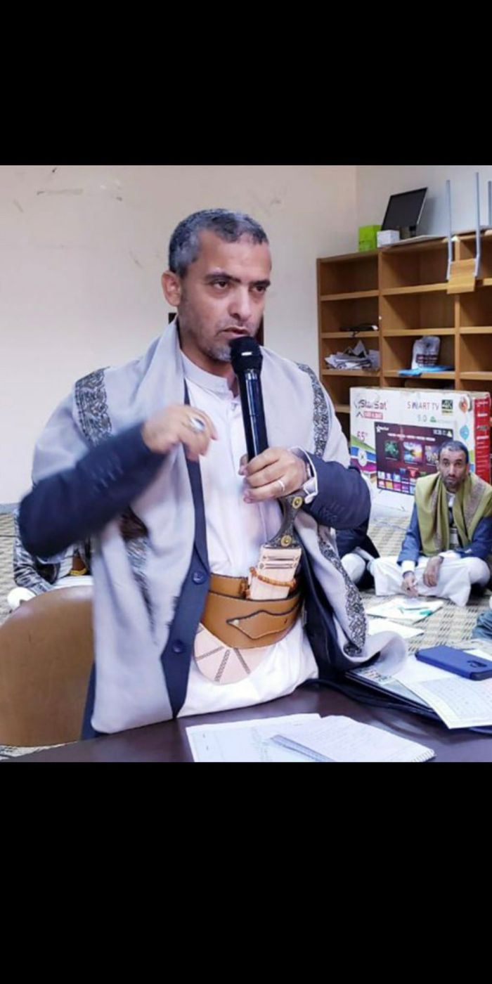 صريع في كل بيت. قيادي في عصابة الحوثي يتوعد بأخذ الأطفال بالقوة إلى المراكز الصيفية