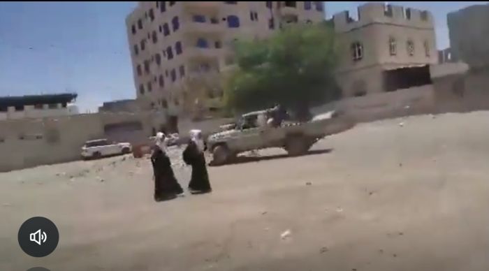جنود حكوميون يتحرشون بطالبات مدرسة بنات بمأرب